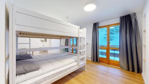 Les Mayens-de-Sion House | Chalet de l Ours AUTHENTIC Etage Tournay 12 pers