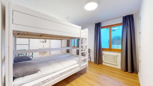 Les Mayens-de-Sion House | Chalet de l Ours AUTHENTIC Etage Valerie 12 pers