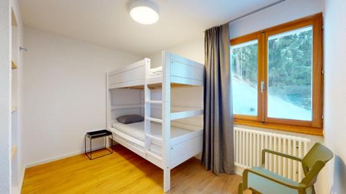 Les Mayens-de-Sion House | Chalet de l Ours AUTHENTIC Etage Valerie 12 pers