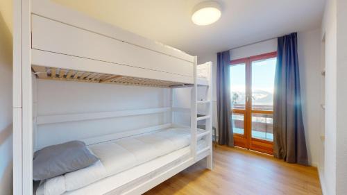 Les Mayens-de-Sion House | Chalet de l Ours AUTHENTIC Etage Fontaine 14 pers