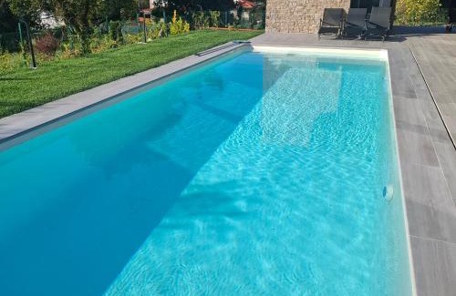 Nigran House | Chalet de lujo con piscina cercano a la playa