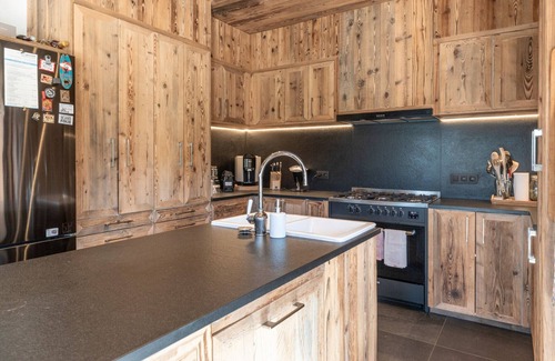 Combloux Ski Chalet | Chalet des Serves with Balcony