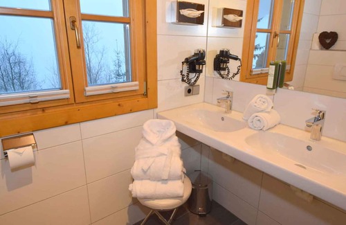 Emberg House | Chalet directly at the snow-covered and lighted downhill