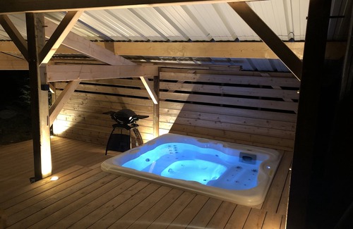 Belfahy Ski Chalet | Chalet du Fayard in Belfahy, private Jacuzzi and view of the Vosges mountains