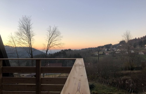 Belfahy Ski Chalet | Chalet du Fayard in Belfahy, private Jacuzzi and view of the Vosges mountains