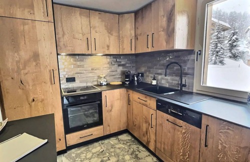 Val-d'Isere Apartment | Chalet Du Jardin Alpin Ii - Charming 3 rooms for 4 to 5 people, located in Val d'Isère in the La Legettaz district at the foot of the slopes