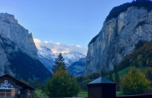 Lauterbrunnen Apartment | Chalet Edelweiss: Spacious Luxury, Stunning View