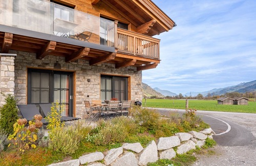 Lengdorf House | Chalet Edelweiss - with magnificent mountain view and sauna