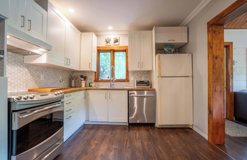 Namur Ski Chalet | Chalet Famille au Grand air | Spa, Pool table, Lake Access