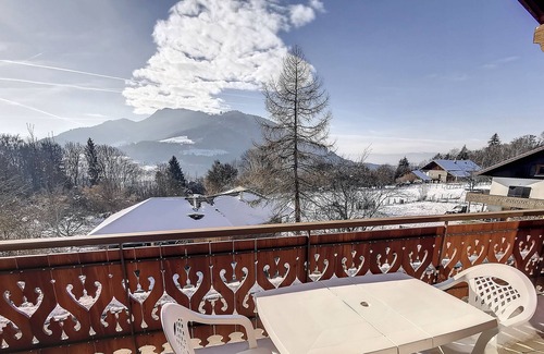 Feternes Ski Chalet | Chalet Flora, Mountains and Lake