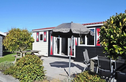 Serooskerke Ski Chalet | Chalet Florence 5 , 6- Persoons met Veel Privacy; Huisdiervrij,ruime Tuin
