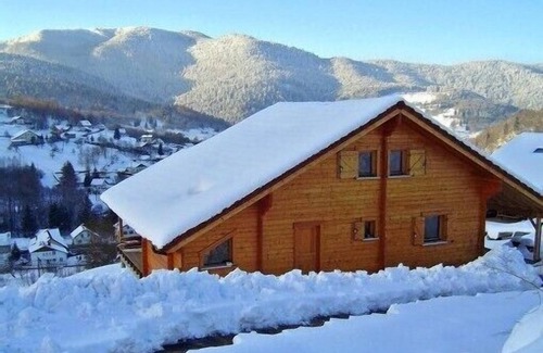 Saint-Maurice-sur-Moselle Ski Chalet | Chalet for 10-12 persons. Luxurious. Week, week-end. Sauna and Jacuzzi