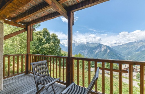 Villard-Reculas Ski Chalet | Chalet 'Gabbro- Moderne Tout Confort' with Mountain View, Private Terrace and Wi-Fi