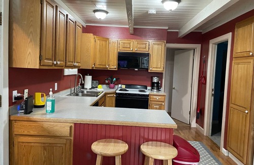 Alyeska House | Chalet Gallery - Enjoy Two Units with this Chalet in the Heart of Alyeska - Walk almost anywhere!