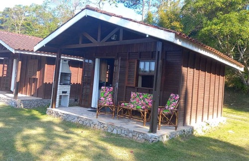 Juquitiba Ski Chalet | Chalet Hibisco Amarelo 1 hr SP in the Atlantic Forest, Conexão e Natureza site