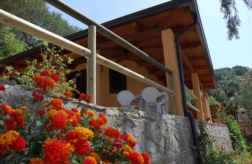 Marina di Pisciotta House | Chalet in Cilento with Sea View and Pool
