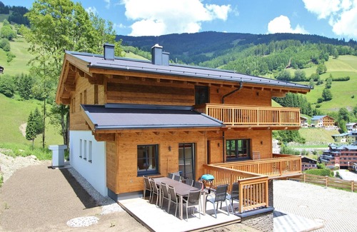 Vorderglemm Ski Chalet | Chalet in Saalbach by Jausern Ski Lift