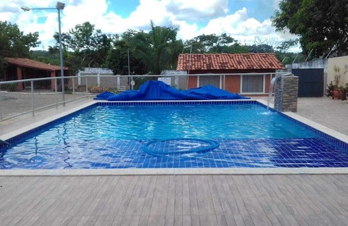 Setor Lagoa Quente House | Chalet in Caldas Novas for 10 people