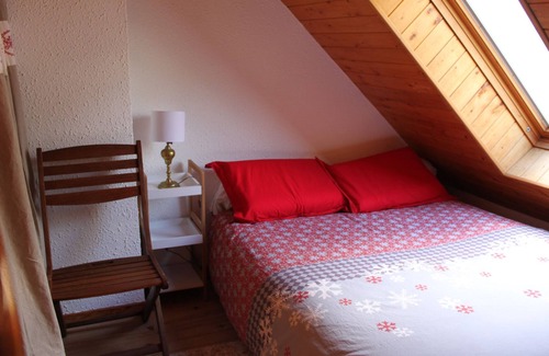 Esterre Ski Chalet | Chalet in Esterre / Luz Saint Sauveur, overlooking the valley, not overlooked.