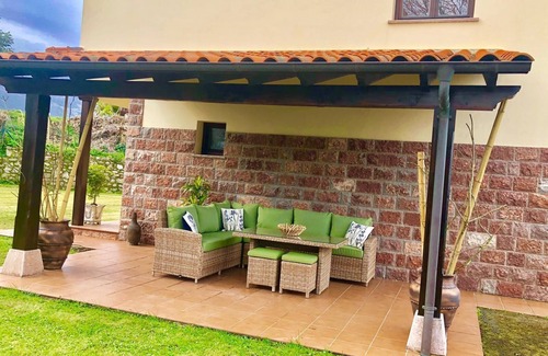 Llamigo House | Chalet in Llanes, facing the jesters of Pria