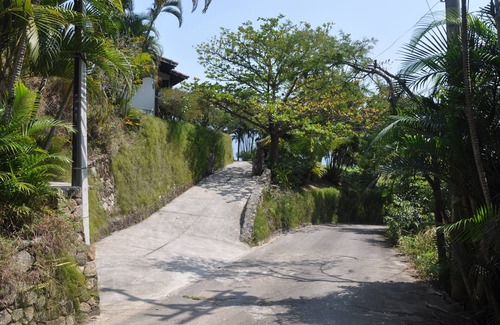 Ilhabela Ski Chalet | Chalet in Siriúba - Ilhabela - Spectacular panoramic sea view.