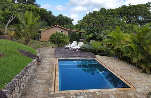 Gravata House | Chalet in the mountains, 3 suites, pool, beautiful view, great weather and farm environment