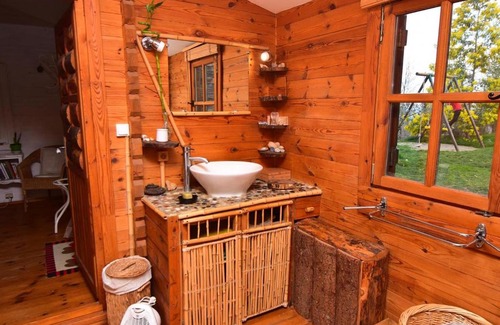 Saint-Andeol-de-Vals Ski Chalet | Chalet Instant Spa en montagne
