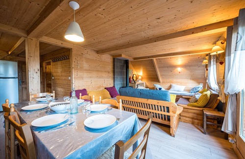 Jarrier Ski Chalet | Chalet 'Jarrier' with Mountain View, Private Terrace and Private Garden