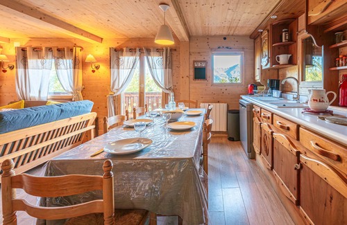 Jarrier Ski Chalet | Chalet 'Jarrier' with Mountain View, Private Terrace and Private Garden