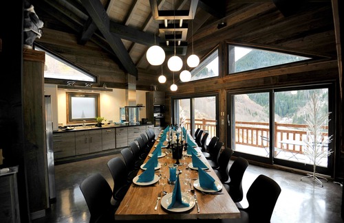 Champagny-en-Vanoise Ski Chalet | CHALET L' Ours Blanc, luxury 18/20-person chalet, heated sauna jacuzzi, SPA.