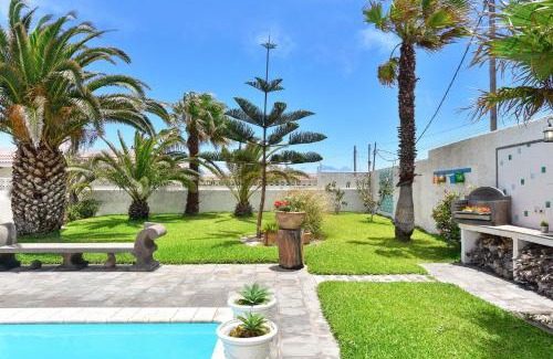 Telde House | Chalet La Estrella 30 by VillaGranCanaria