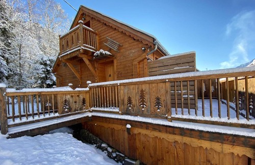 Chantelouve Ski Chalet | Chalet LA FIANCEE DE L'EAU in the heart of the Parc des Ecrins