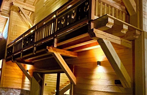 La Salle-les-Alpes Ski Chalet | Chalet La Luge with exceptional valley views