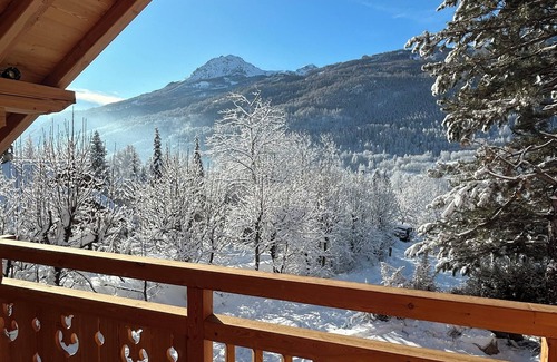 La Salle-les-Alpes Ski Chalet | Chalet La Luge with exceptional valley views