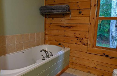 Les Collines-de-l'Outaouais Regional County Municipality Ski Chalet | Chalet Le Boisé