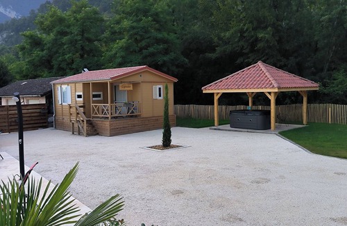 Rovon Ski Chalet | Chalet "le Drevenne" at the foot of the Vercors mountains Get close to nature