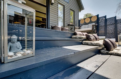 Mauricie Ski Chalet | Chalet le petit manoir SPA and SAUNA VIEW OF THE SAINT-MAURICE RIVER