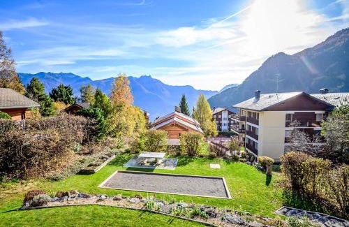 Ovronnaz Ski Chalet | Chalet Le Souvenir by Interhome