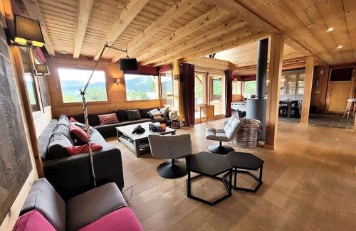 Les Gets Ski Chalet | Chalet Les Sauvageons - Rare services for this beautiful chalet, 50m from the slopes