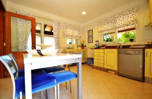 Sa Torre Villa | CHALET LIBERTAT - Fantastic villa with pool and free WiFi.