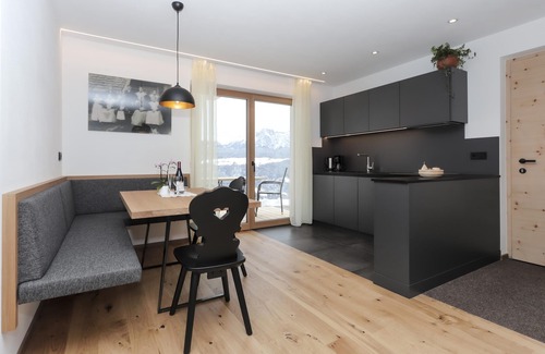 Albions Ski Chalet | Chalet 'Lodge Hauserhof' with Mountain View, Garden & Wi-Fi