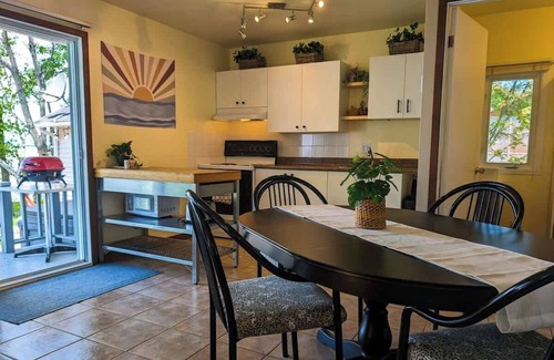 Cap-Saint-Ignace Ski Chalet | Chalet Loft #1 Waterfront with Spa, Fireplace & Wifi