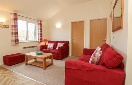 Combe Martin House | Chalet Log Cabin L2