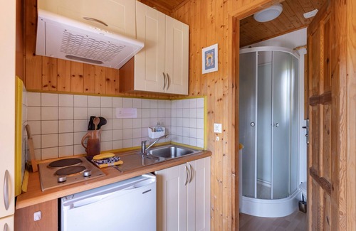 Rouffiac-des-Corbieres Ski Chalet | Chalet 'Maroc' with Mountain View, Shared Pool and Private Terrace