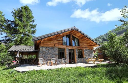 Valloire Ski Chalet | Chalet magnifique à Valloire avec vue sur montagne.
