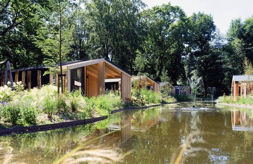 Maarn Ski Chalet | Chalet near Utrecht with combimicrowave