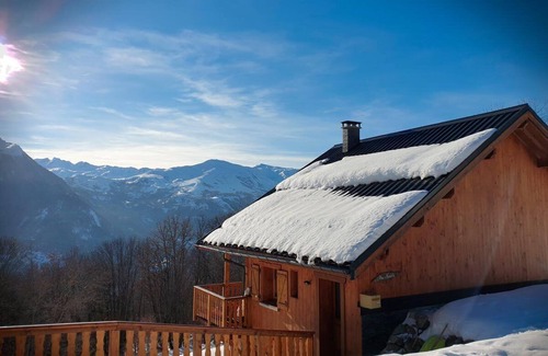 Albiez-le-Jeune Ski Chalet | Chalet of 2016, at 1310 m above the valley of the Maurienne