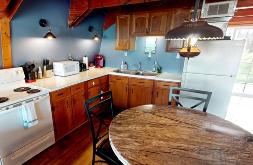 Kelleys Island Ski Chalet | Chalet, "On the Rock" Kelleys Island Ohio
