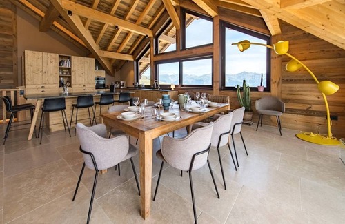 La Toussuire Ski Chalet | Chalet on the slopes with sauna - up to 14 guests