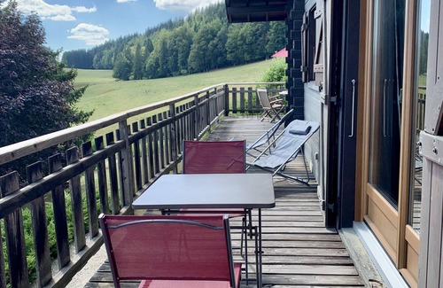 Les Grangettes Ski Chalet | Chalet panoramic view Lac Saint-Point